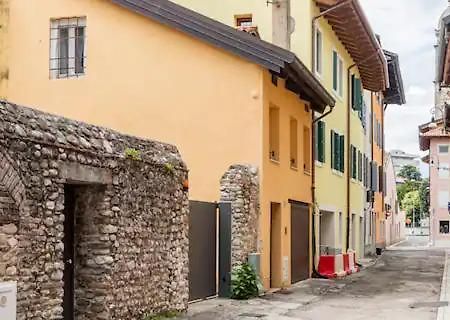Terratetto In Centro + Parcheggio Udine Exterior foto
